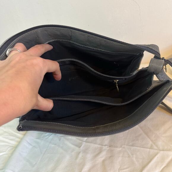 Vintage Pelizzio Adjustable Crossbody/Shoulder Bag - Picture 6 of 8